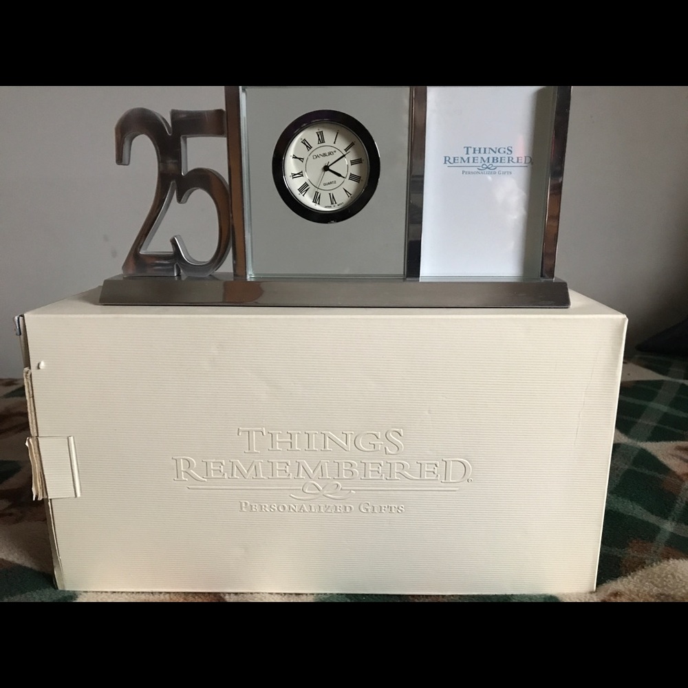 Danbury 25th anniversary clock/ picture frame